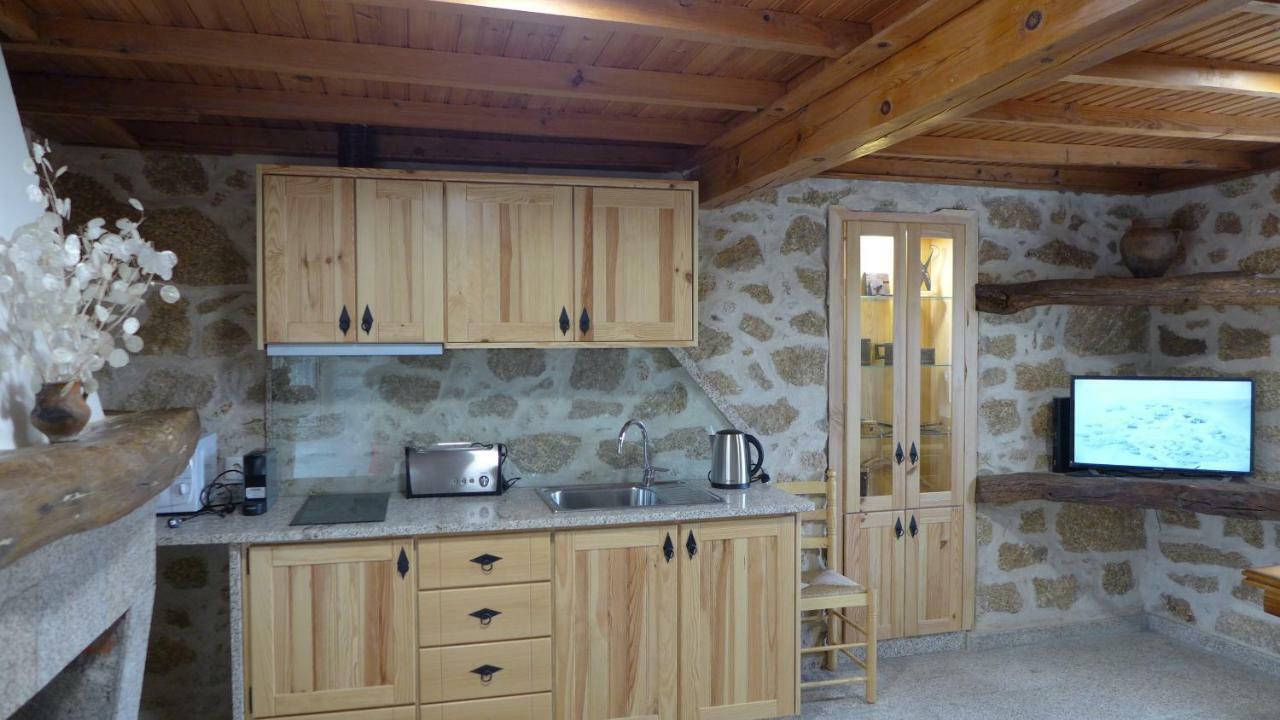 Casas Da Villa - Monsanto - Oliveira E Videira Relva  Exterior foto